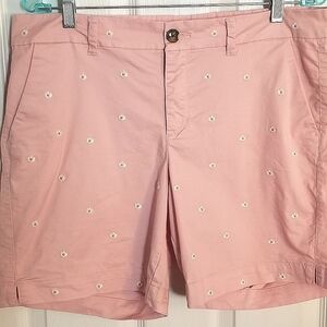 NWOT.  Womens OLD NAVY " Everyday Short"  Midrise.     Sz- 12